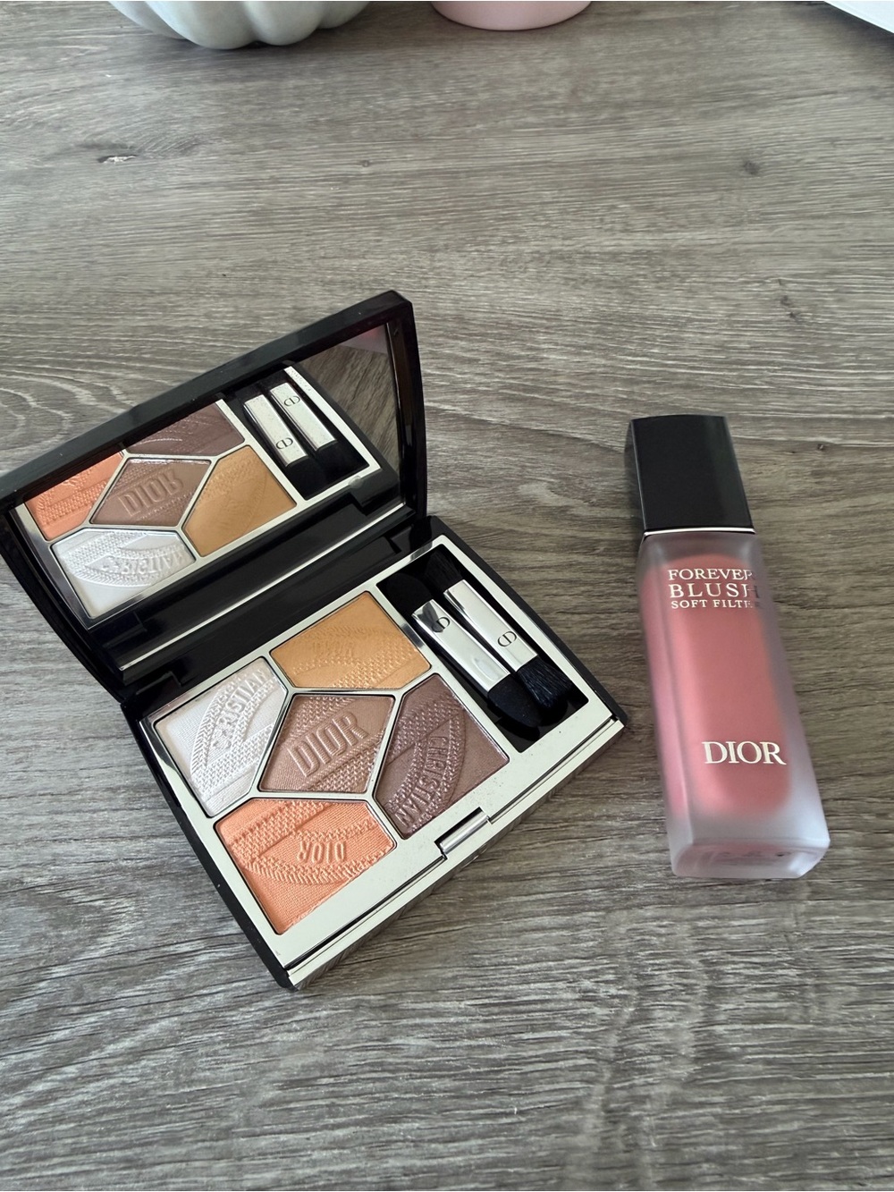 Dior Eyeshadow Palette 533 Rivage & Forever Blush in 01 Petal